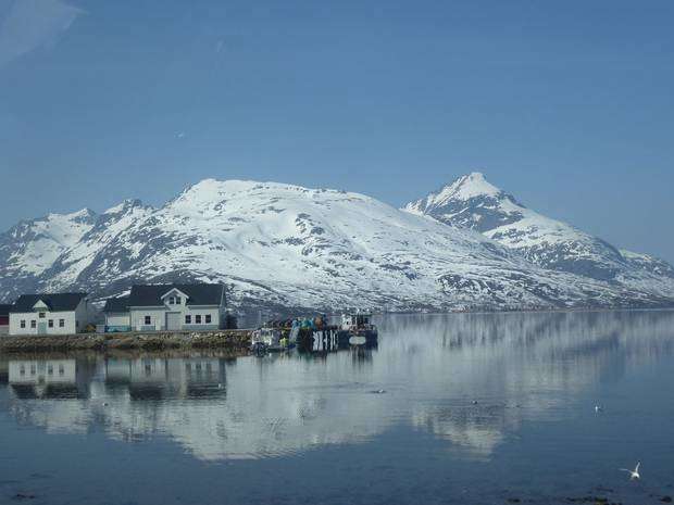 Apertura sci e snowboard alpinismo a Tromso Norvegia