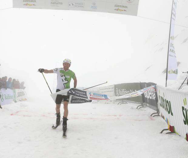 Christian Hoffmann vincitore della Ötzi Alpin Marathon Foto newspower)