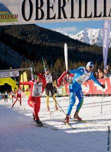 L'arrivo vittorioso allo sprint di Fabio Santus alla Dolomitenlauf (foto Cometa Press).gif