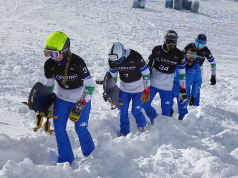 La Nazionale di Snowboardcross in allenamento a Cervinia
