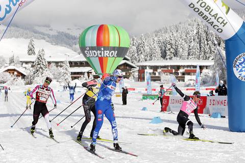 L'arrivo allo sprint della Dobbiaco Cortina (foto Newspower)