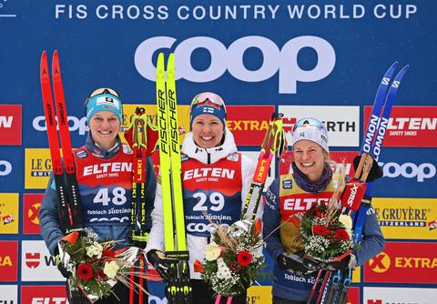 Tour de Ski podio femminile 10 km Dobbiaco (foto Newspower)